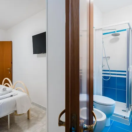 酒店 Da Ettore - Salento Selection 切萨雷奥港